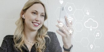Como a Inteligência Artificial melhora a experiência do cliente?