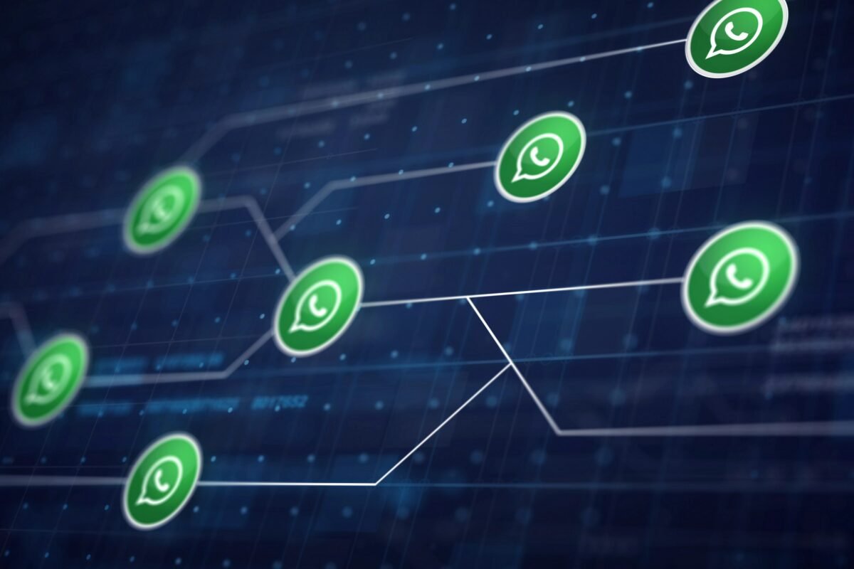 8 critérios essenciais para avaliar e escolher sua plataforma de inteligência artificial IA no WhatsApp em 2026.