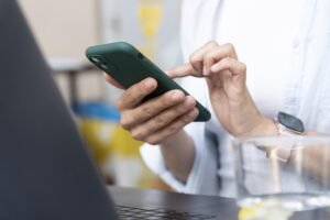 Leia mais sobre o artigo Black Friday no WhatsApp: 5 estratégias que aumentam as vendas e reduzem o caos no atendimento 