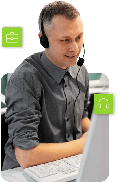 Especialista da Mundiale em atendimento conversando com cliente para apresentar a solução